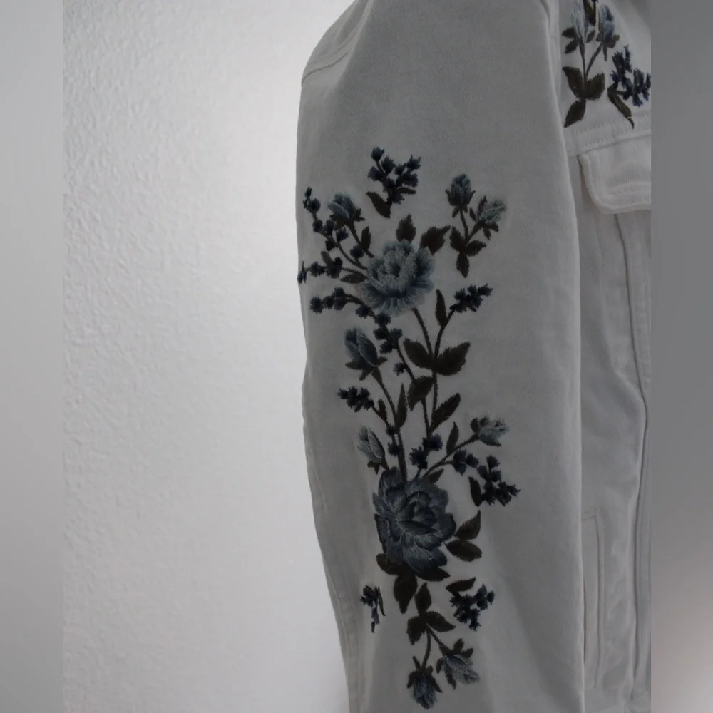 Driftwood jean jacket EUC - Picture 5 of 9